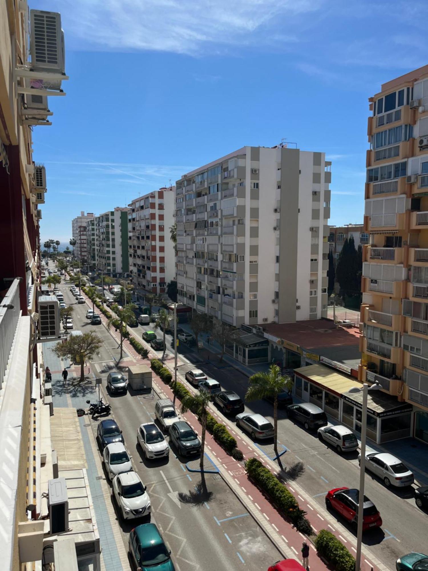 Amaner Capri Apartment Torre Del Mar Bagian luar foto