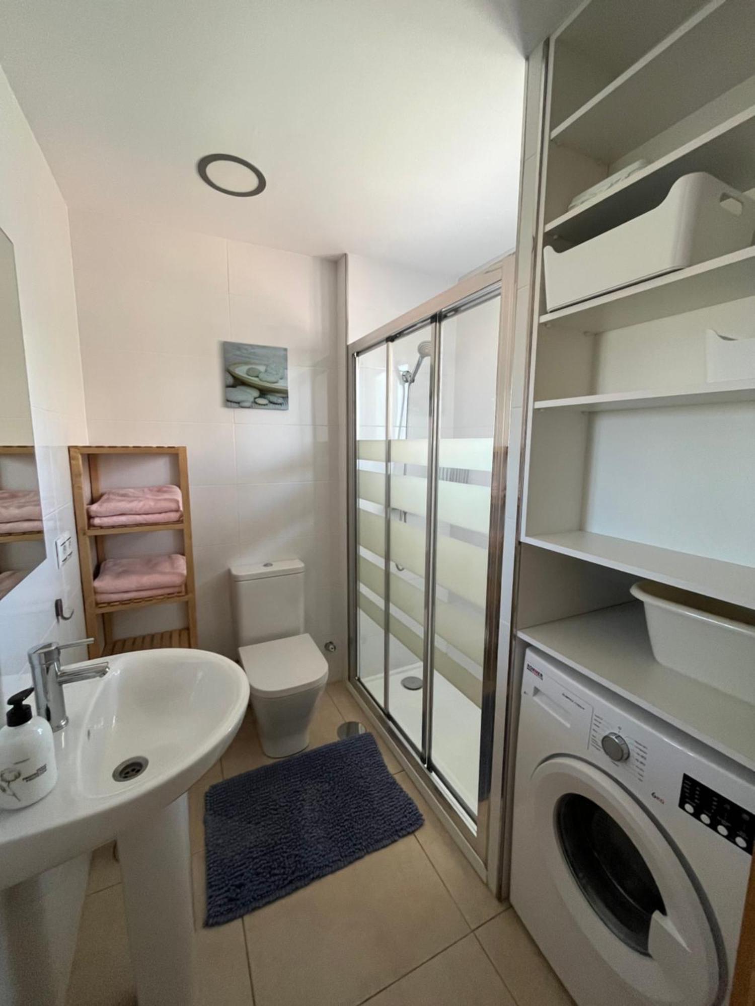 Amaner Capri Apartment Torre Del Mar Bagian luar foto