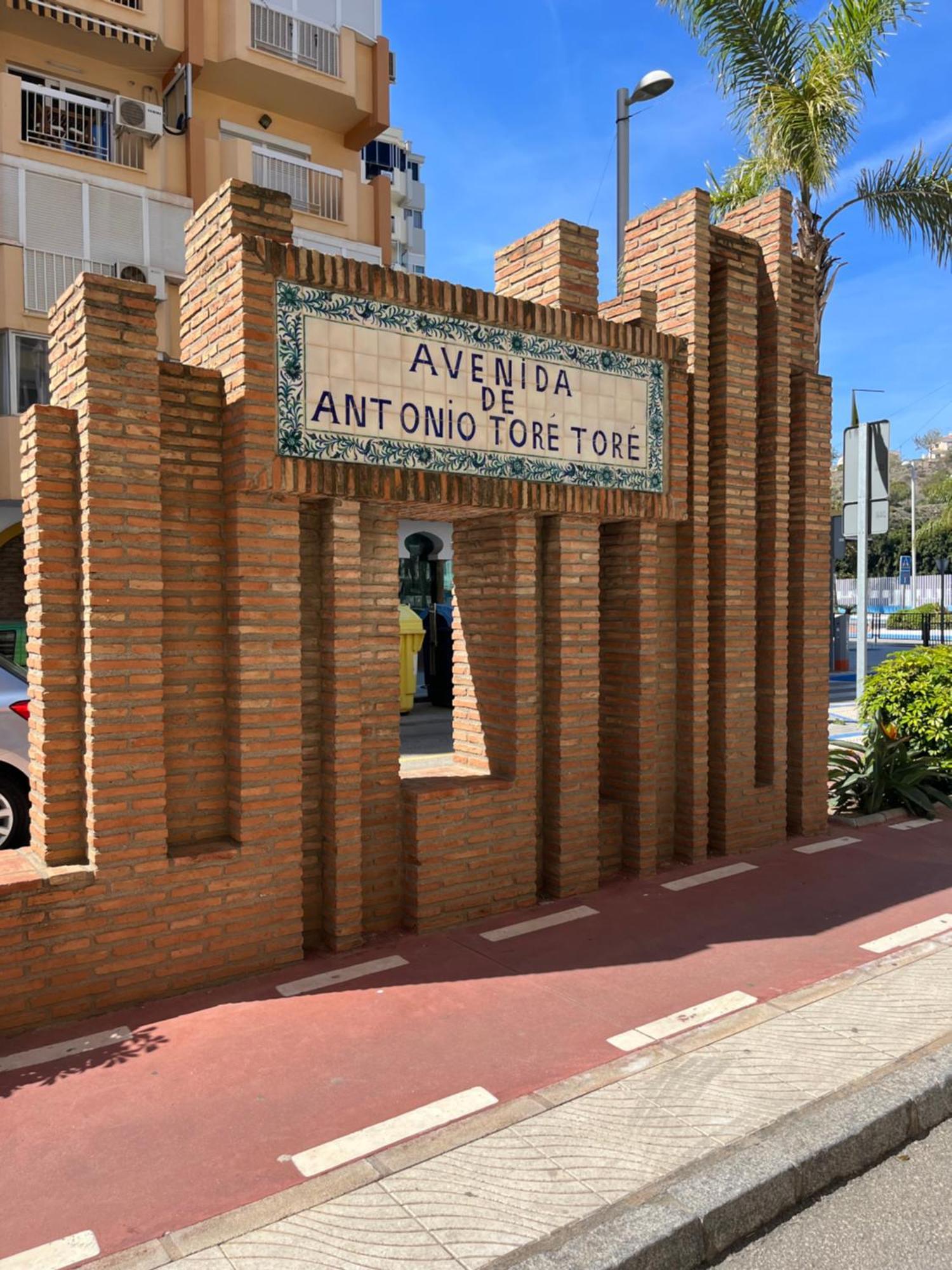 Amaner Capri Apartment Torre Del Mar Bagian luar foto