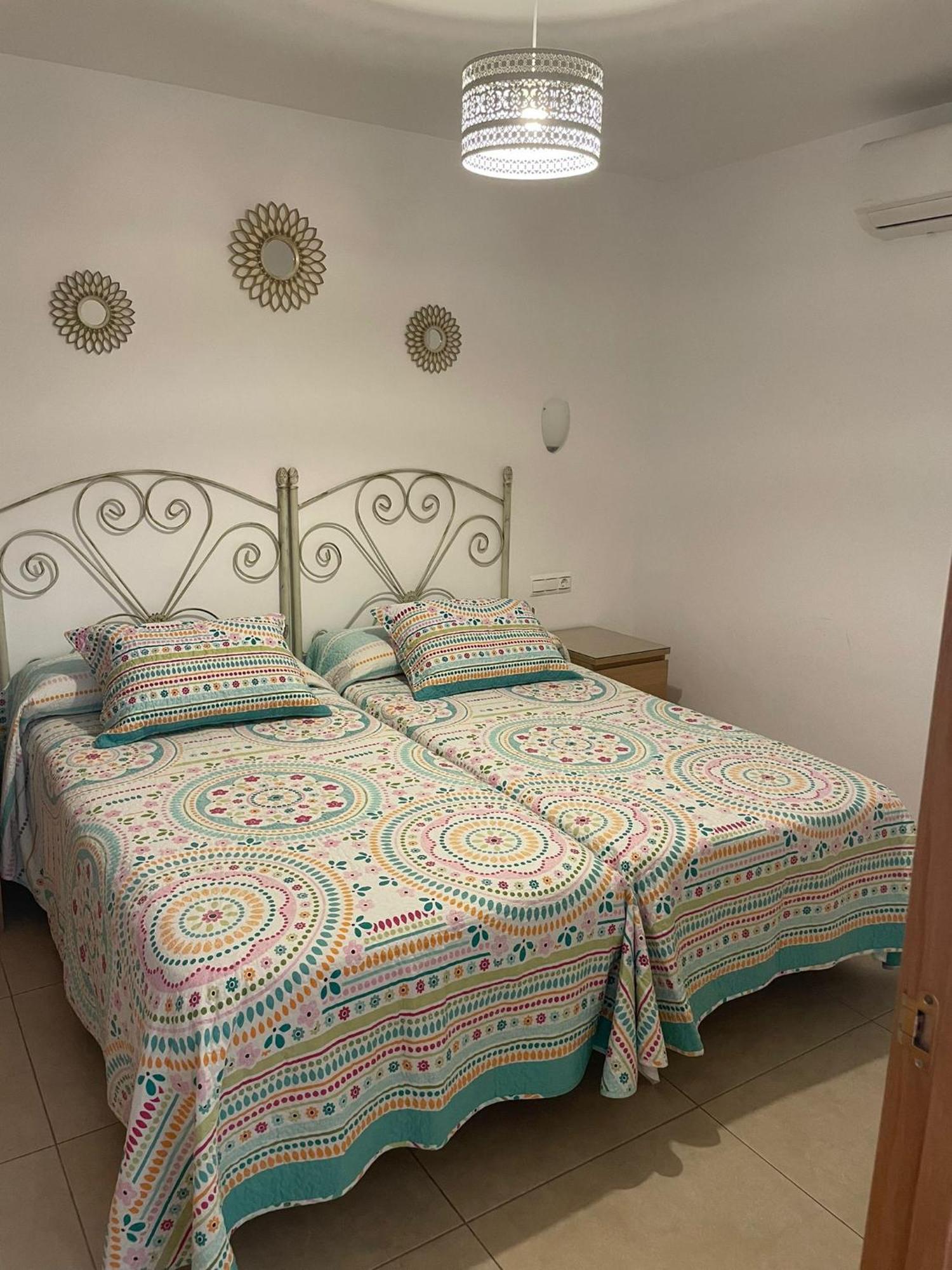 Amaner Capri Apartment Torre Del Mar Bagian luar foto